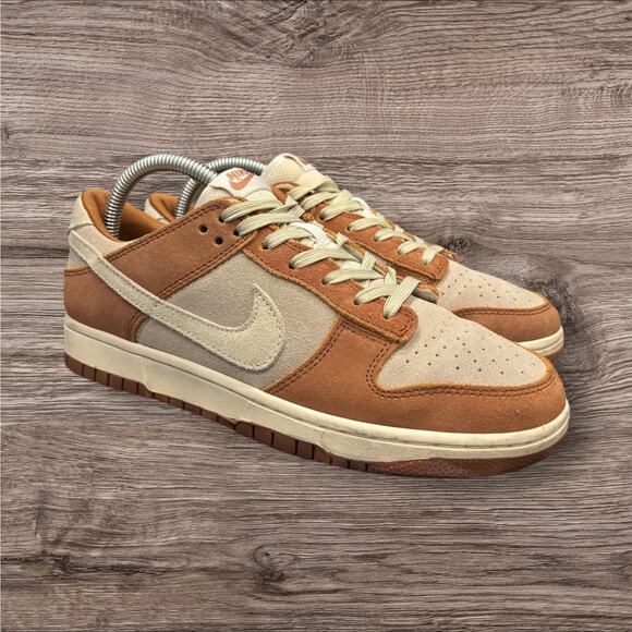 Nike Shoes - Nike Dunk Low Curry